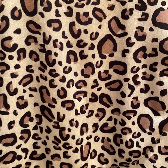 Gretchen Scott Designs Leopard Print 3/4 Sleeve Blouse - Picture 6 of 8
